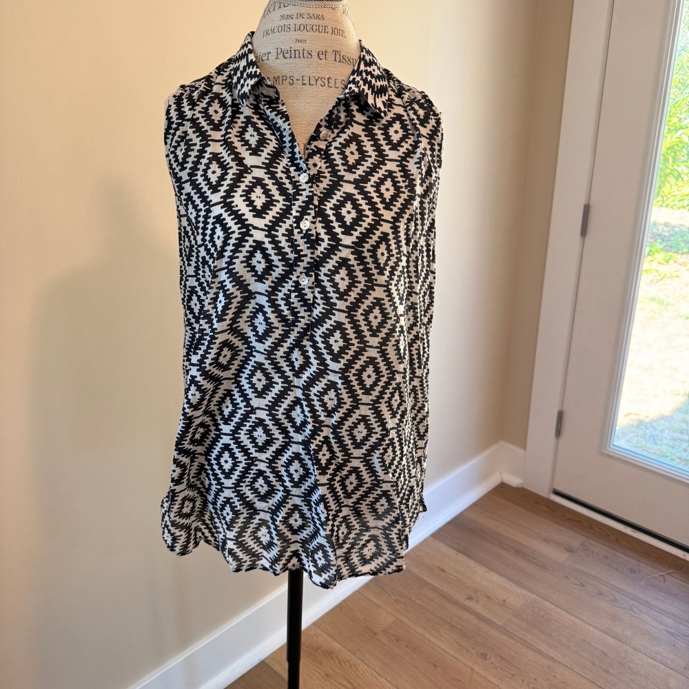 Yala Women's Black/Cream Geometric Design Long Sleeveless Shirt Sizeā L